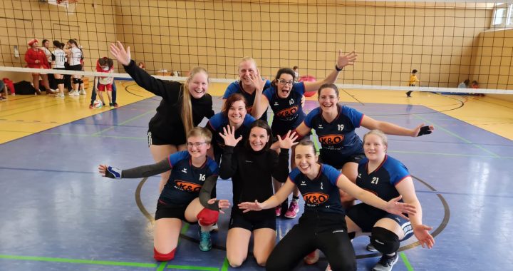 Sieg und Niederlage für die 1. Volleyball Damenmannschaft