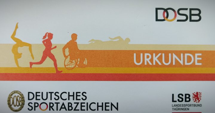 Familiensporttag mit vielen Sportabzeichen und Kinderplaketten